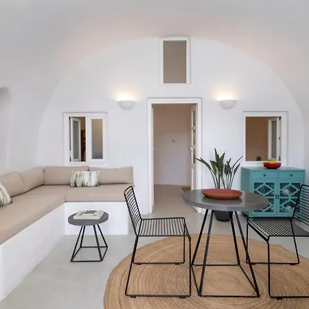 Bluedome Cavehouses By Otium Willa Oia
