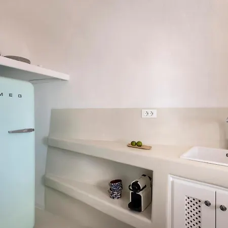Villa Bluedome Cavehouses By Otium Oia (Santorini)