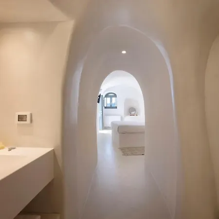 Bluedome Cavehouses By Otium