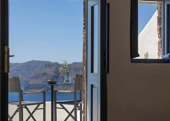 Bluedome Cavehouses By Otium * Oia