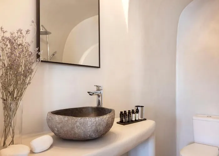 Bluedome Cavehouses By Otium *