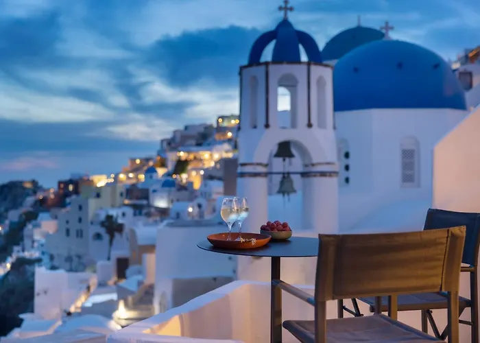 Bluedome Cavehouses By Otium Oia