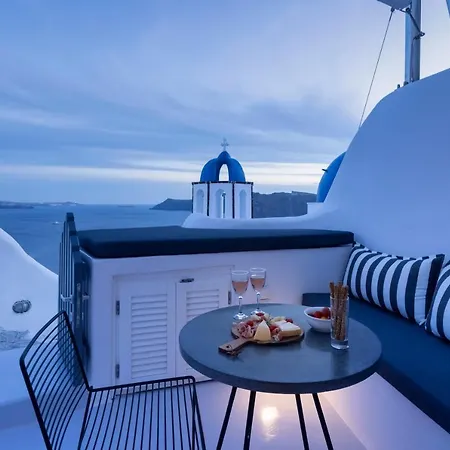 Bluedome Cavehouses By Otium Villa Oia