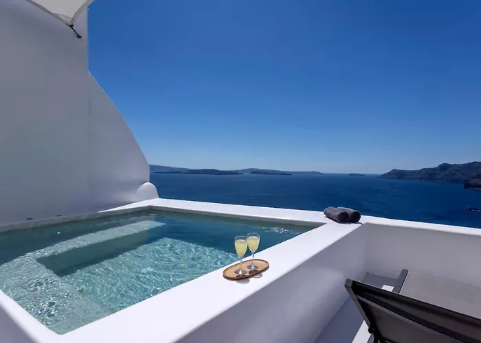 Bluedome Cavehouses By Otium Villa Oia